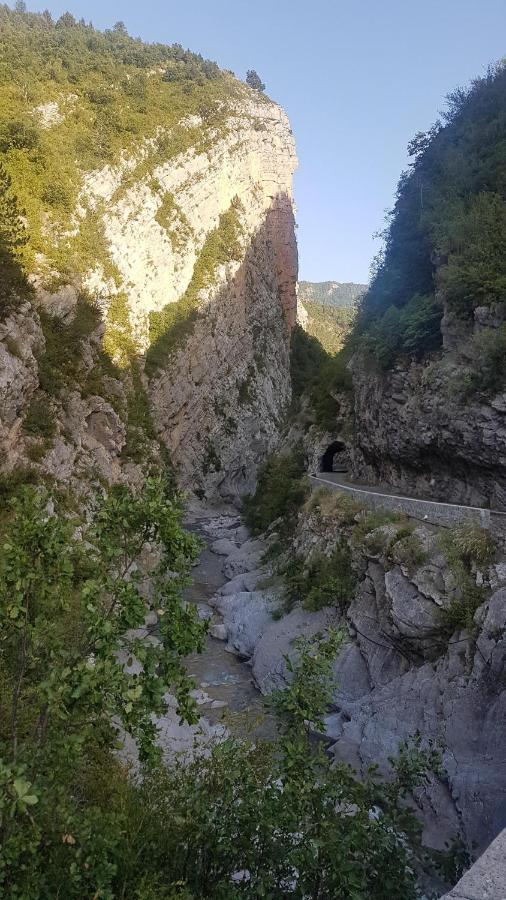La Provence Vous Attend - 2Eme Etage Digne-les-Bains Eksteriør bilde